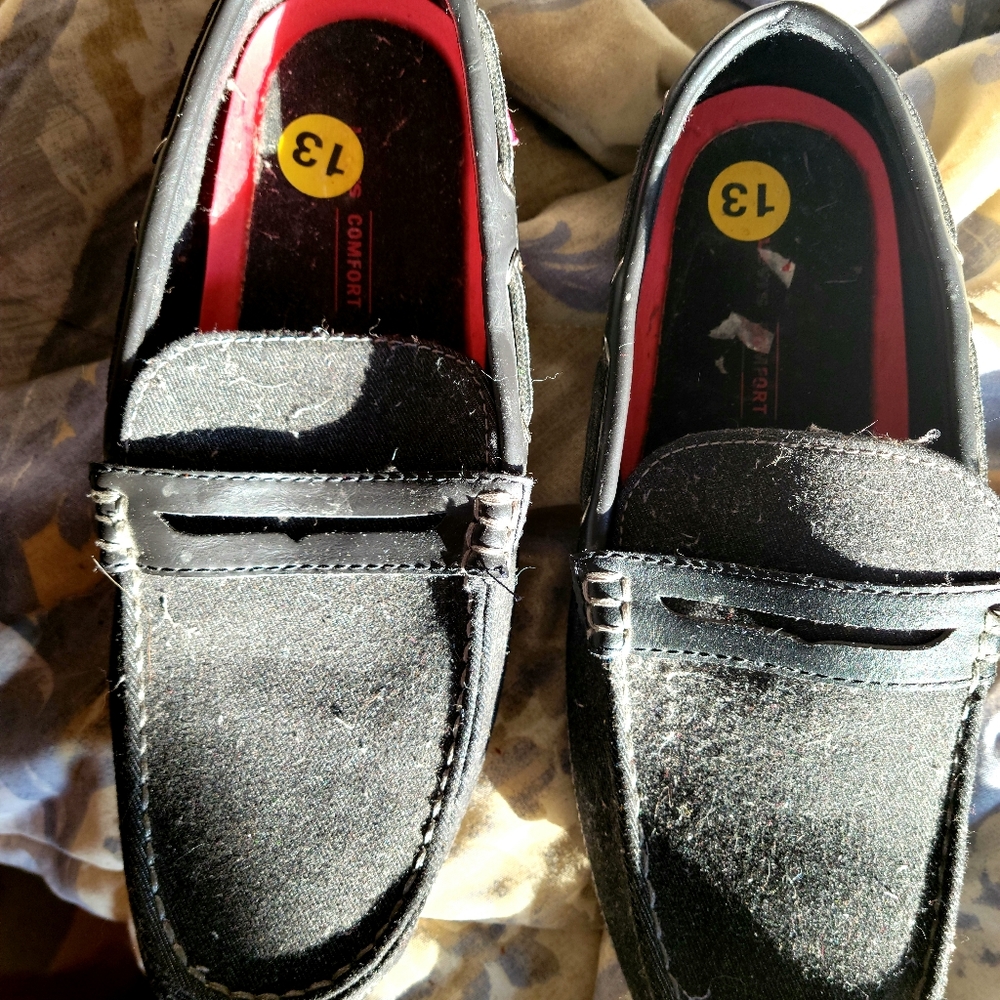 LEVI'S MENS SLIP ON SHOES
